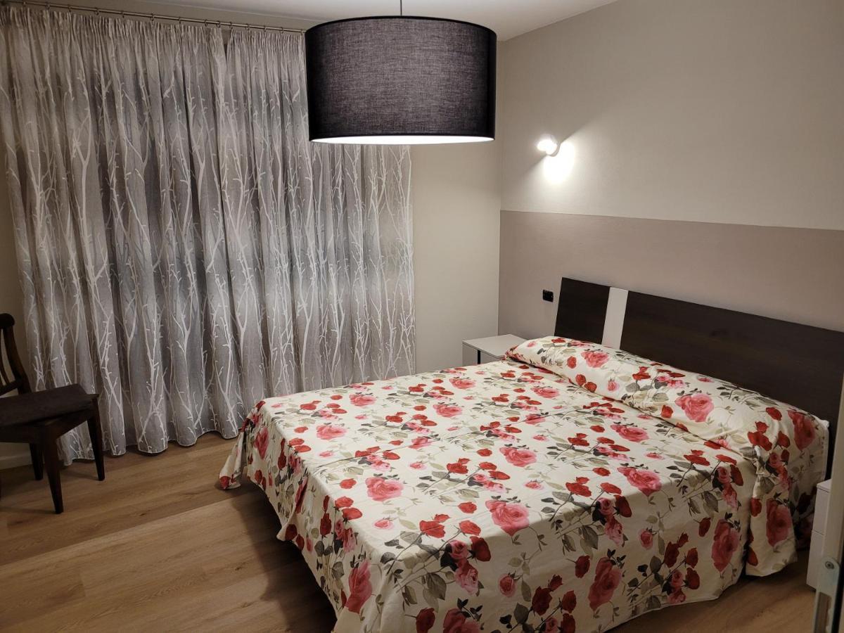Casa Vacanze Paola 로메노 외부 사진