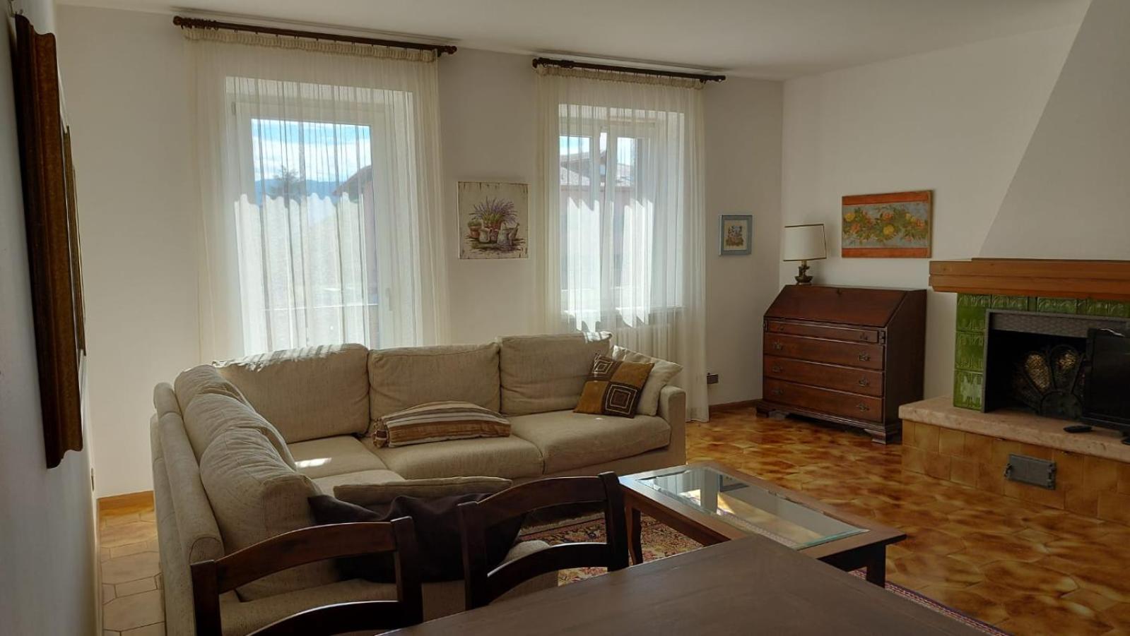 Casa Vacanze Paola 로메노 외부 사진